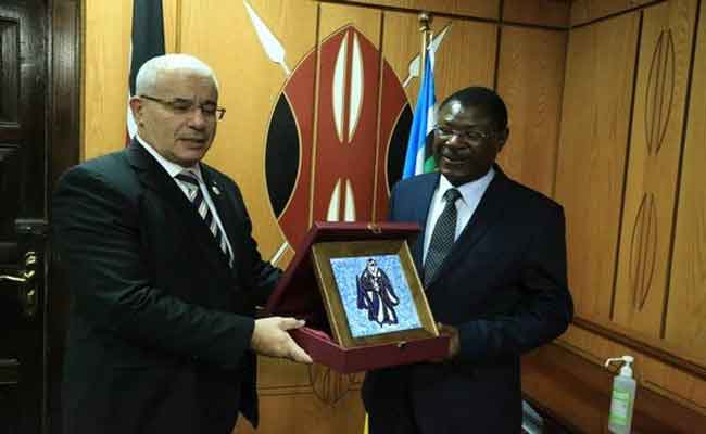 استقبال بوغالي من طرف نظيره الكيني بنيروبي