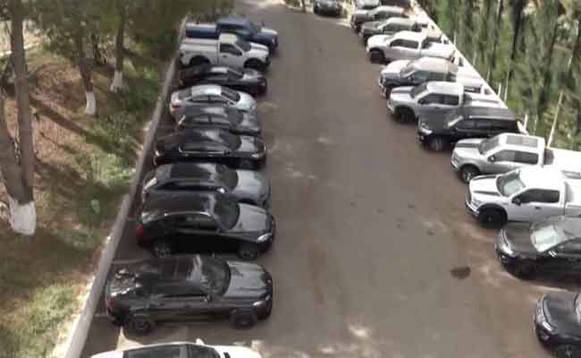 الإطاحة بعصابة إجرامية تحترف تبييض الأموال واسترجاع 57 مركبة فاخرة