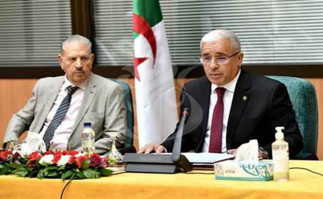 ترأس قوجيل وبوغالي اجتماعا لمكتبي غرفتي البرلمان لضبط جدول أعمال الدورة البرلمانية العادية