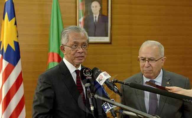 استقبال لعمامرة لنائب وزير الشؤون الخارجية الماليزي