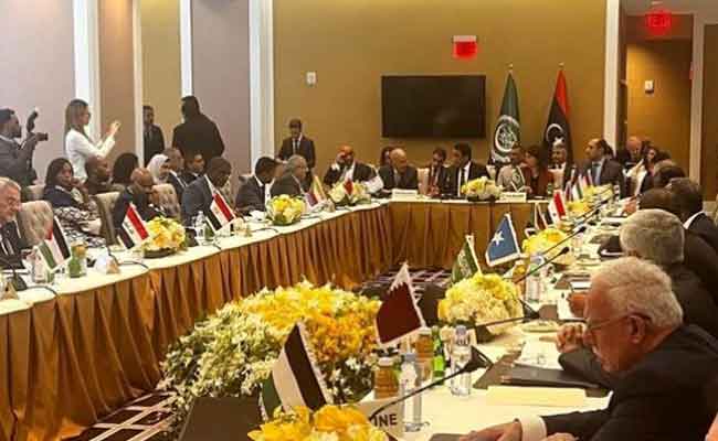 إبراز لعمامرة جهود الجزائر لاستكمال التحضير لقمة عربية ناجحة