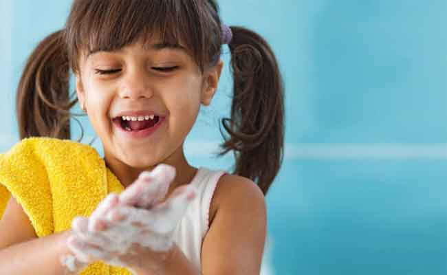 كيف تكون نفسية طفلكِ في عمر الثلاث سنوات؟