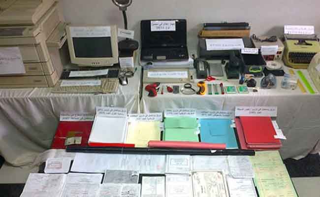تفكيك شبكة إجرامية تحترف تقليد أختام الدولة واستعمالها في تزوير المحررات الرسمية بتيزي وزو