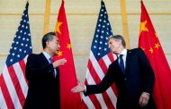 وزيرا خارجية الصين وأمريكا يجتمعان مع تصاعد التوتر المتعلق بتايوان