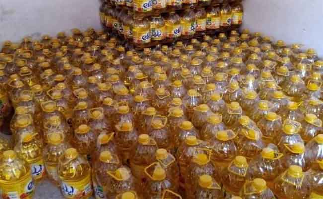 حجز 2800 صفيحة من زيت المائدة بسعة 5 لتر ببرج باجي مختار