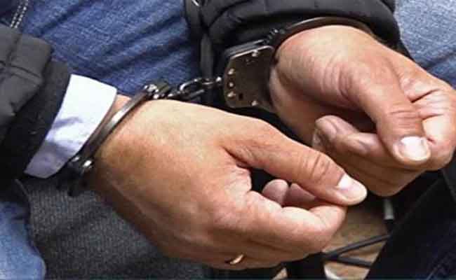 فيديو متداول على مواقع التواصل الاجتماعي يطيح بشخص سرق هاتفا وعرض حياة الغير للخطر