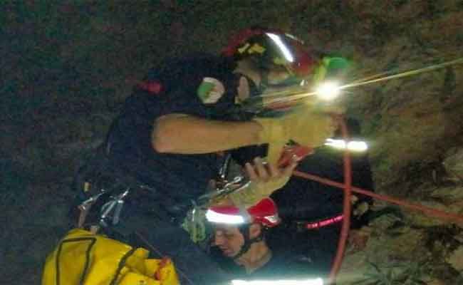 إنقاذ ثلاثيني علق في منحدر صخري بعد سقوطه في ببوكردان ببومرداس