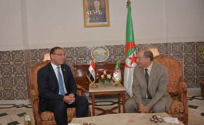 استقبال عمر بلحاج لسفير مصر بالجزائر