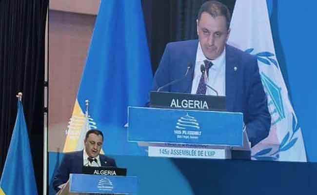 قوجيل يؤكد على الإرادة الثابتة للرئيس تبون بضرورة تطوير مكانة المرأة الجزائرية