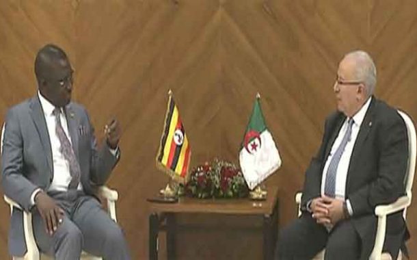 لعمامرة يجري محادثات مع وزير الدولة الأوغندي للشؤون الخارجية والتعاون الاقليمي