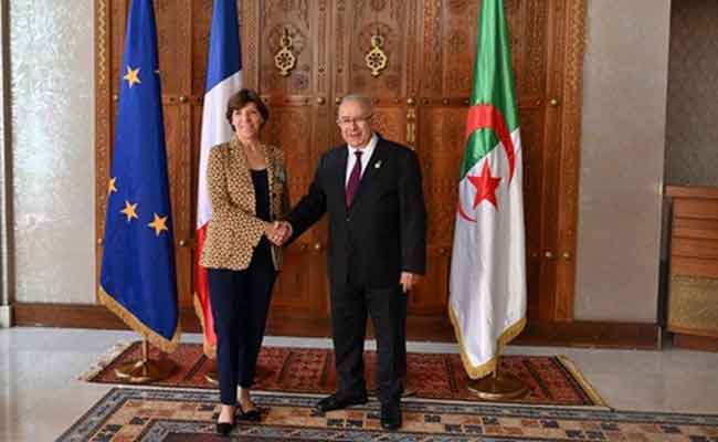 لعمامرة يجري محادثات مع نظيرته الفرنسية