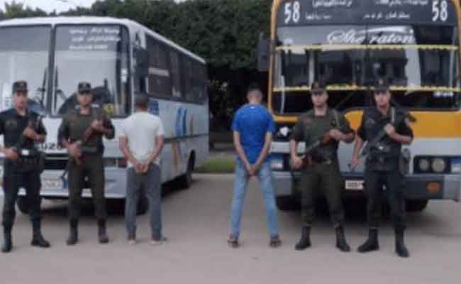 درك وهران يوقف سائقين متهورين بعد تداول فيديو لهما عبر مواقع التواصل الاجتماعي