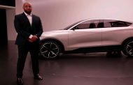 شركة إيطالية تصمم أول سيارة تعمل بكبسولات هيدروجينية قابلة للتغيير...