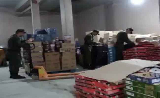 حجز مواد استهلاكية فاسدة بمستودع سري بوهران