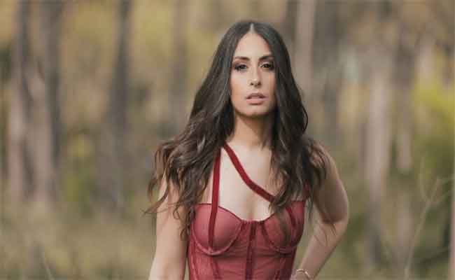 هبة طوجي تغني للكريسماس في ألبوم “بينتاتونيكس” مع نجوم عالميين…