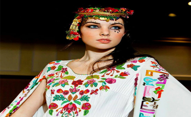 ولاية خنشلة تحتفي بالزي العربي…