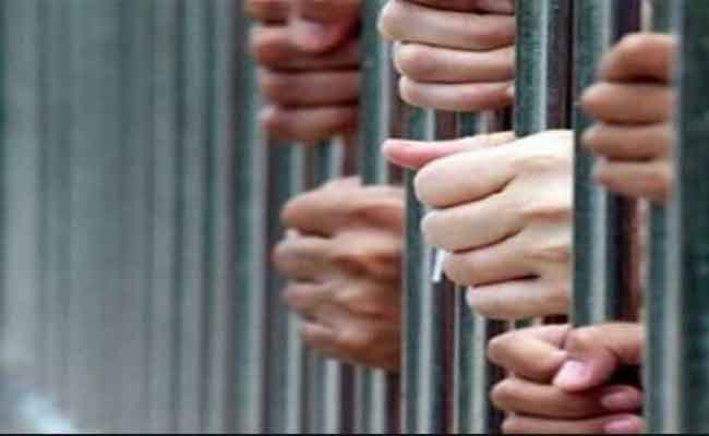 إدانة 9 أشخاص بـ4 سنوات حبسا نافذا تورطوا في تخريب عيادة بوثلجة بالطارف