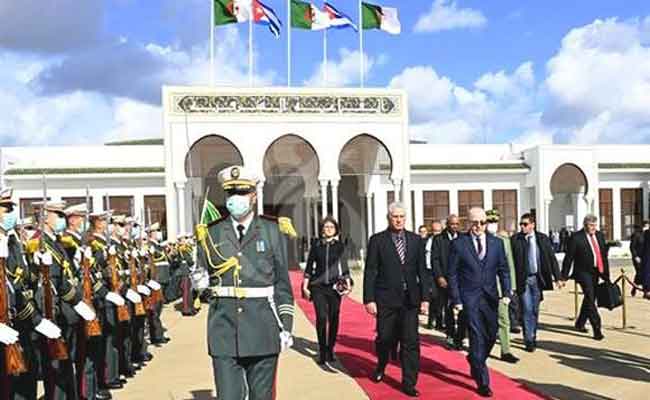 رئيس كوبا ينهي زيارته للجزائر التي دامت ثلاثة أيام