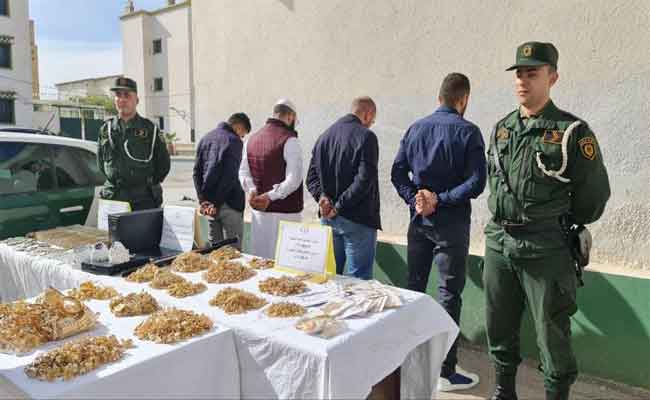 توقيف 4 شخصا وحجز كمية معتبرة من الذهب بميلة