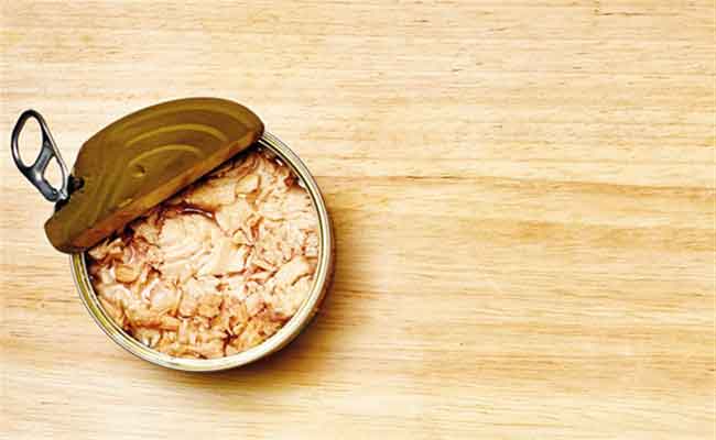 هل التونة بالزيت تزيد الوزن؟ اليكم الاجابة…