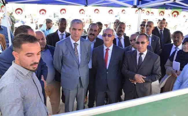 وسيط الجمهورية عمور يقوم بزيارة عمل لولاية بني عباس للاضطلاع على تقدم مشاريع تنموية
