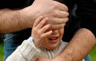 سكوب طفل حاول الانتحار بعد أن اغتصبه رجل أعمال مقرب من أسرة الرئيس تبون