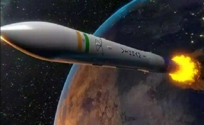 الهند تطلق أول صاروخ يطوره القطاع الخاص إلى الفضاء...