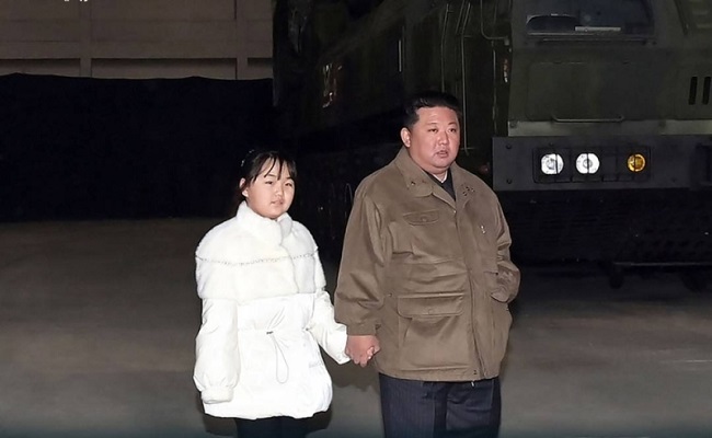أول ظهور علني لابنة زعيم كوريا الشمالية