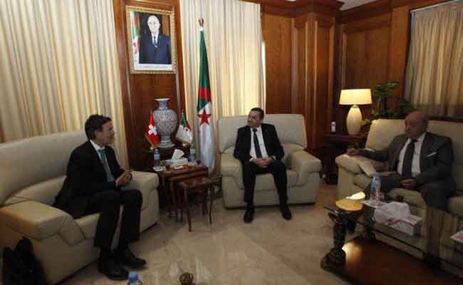 عرقاب يجري مباحثات مع سفير سويسرا حول فرص التعاون الثنائي