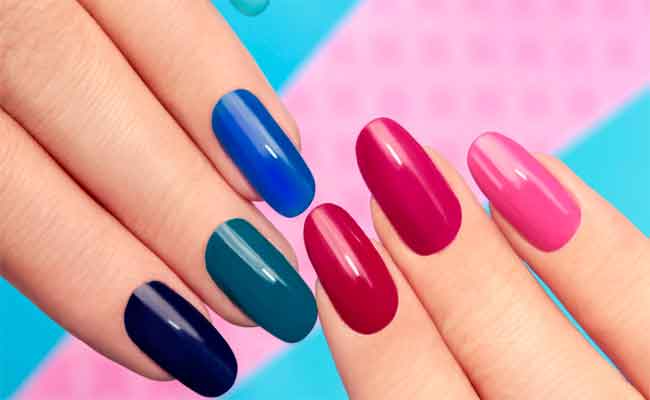 ما هو الخيار الأنسب لأظافرك: الجيل أو الأكريليك؟