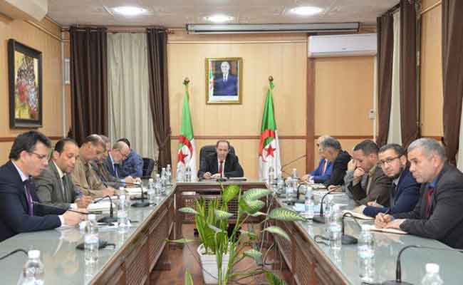 بلعابد يسدي تعليماته لمدراء التربية بضرورة احترام الآجال المقدمة لهم لاستكمال إدماج الأساتذة المتعاقدين