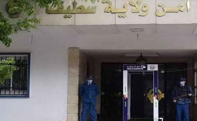 الإطاحة بشبكة إجرامية وطنية تحترف تهديد ضحاياها بالتشهير