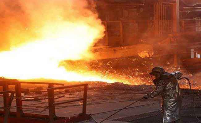 انفجار فرن بمركب الإسمنت حجار السود بسكيكدة يخلف 14 مصابا