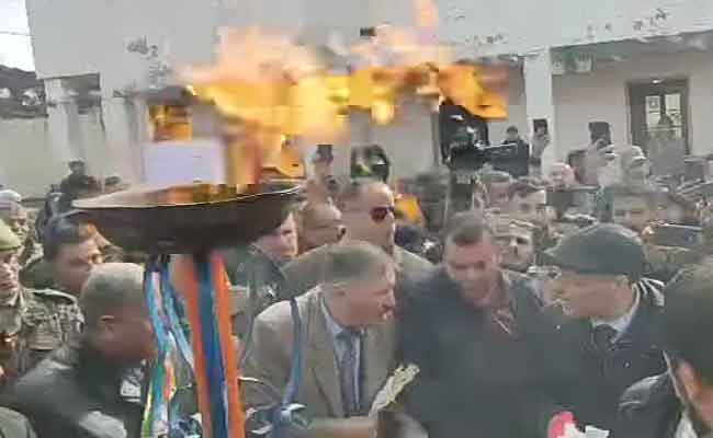 استفادة 2099 عائلة من شبكة الغاز الطبيعي بالبويرة