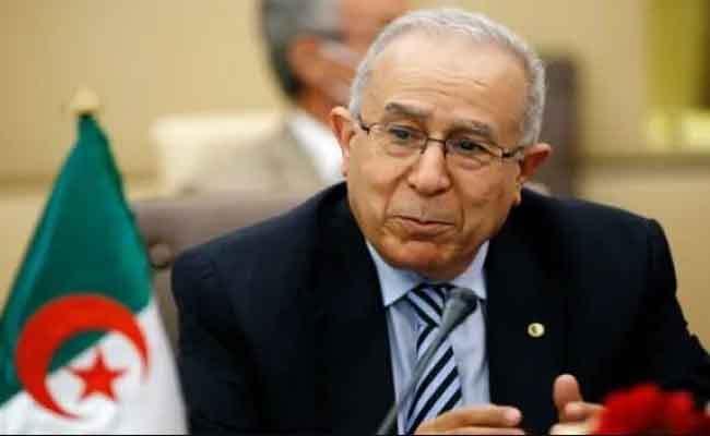 لعمامرة يجري عدة لقاءات ثنائية على هامش مشاركته في منتدى الحوار المتوسطي رفيع المستوى