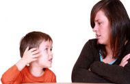 متى يتوقف تكرار الكلام عند الاطفال؟