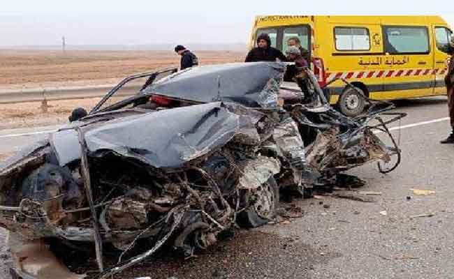 وفاة شخصين وإصابة خمسة آخرين في حادثي مرور