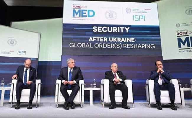 الجزائر تلعب “دورا محوريا” في سبيل جعل منطقة المتوسط “أحد أقطاب إعادة بناء عالم الغد”