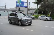 أوبر تطلق خدمة مركبات الأجرة الروبوتية ذاتية القيادة...