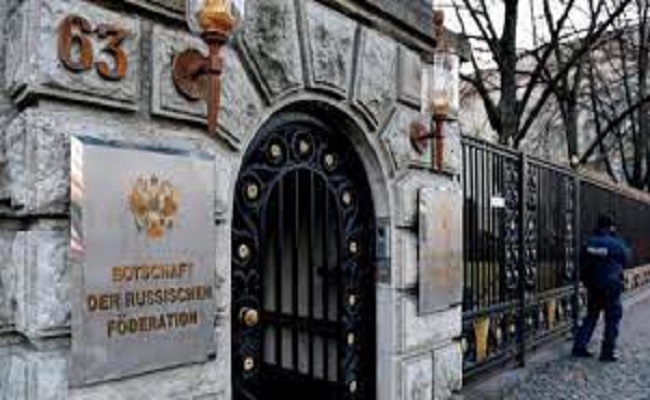 السفارة الروسية بألمانيا تنفي أي علاقة بمجموعات 