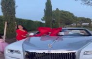 جورجينا رودريغيز تهدي كريستيانو رونالدو سيارة ثمينة بمناسبة الكريسماس...