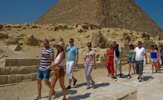 مصر تُحفز توهجها السياحي
