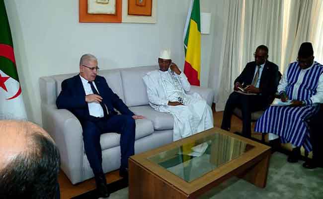 لقاء بوغالي مع مسؤولين أفارقة على هامش مشاركته في مراسم تنصيب الرئيس البرازيلي الجديد