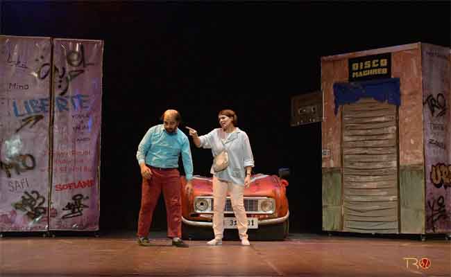 عرض “العازب” ينطلق في جولة مسرحية عبر خمس ولايات حول الوطن…