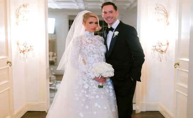 باريس هيلتون و زوجها يستقبلان فراد جديدا في أسرتهما الصغيرة…