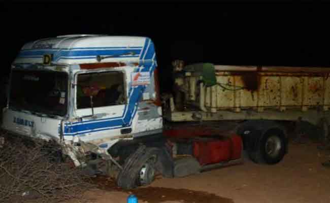 مجزرة مرورية تخلف مصرع 8 أشخاص من عائلة واحدة بباتنة