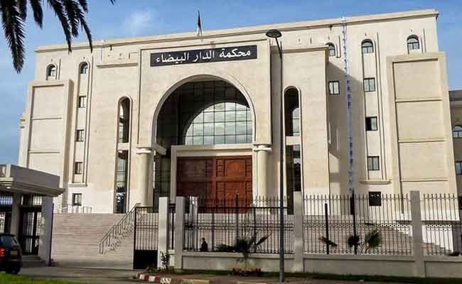 محاكمة شقيقين تورطا في قتل شخص رفض بيع المخدرات في حيه بالعاصمة