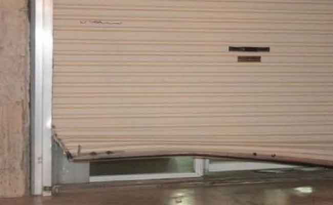 كاميرات المراقبة تطيح بشخصين يحترفان سرقة المحلات التجارية بأوقاس ببجاية