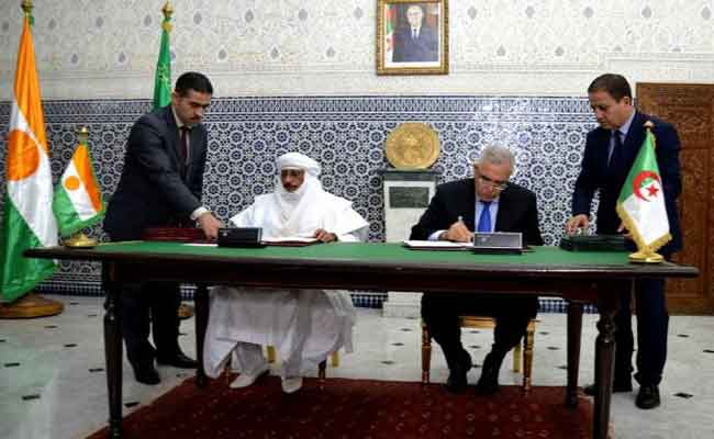 توقيع ثلاث اتفاقيات تعاون قضائية بين الجزائر والنيجر