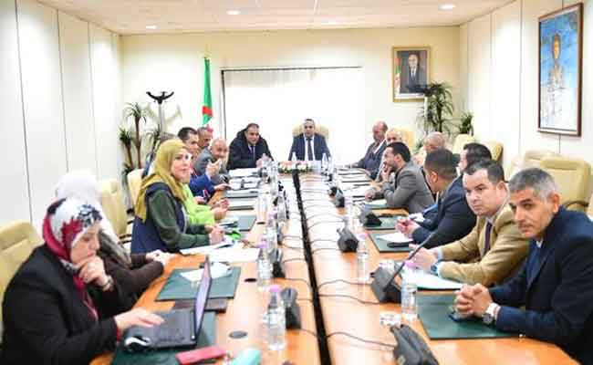 استماع لجنة الثقافة والاتصال والسياحة بالمجلس الشعبي الوطني إلى مدير المؤسسة العمومية للبث الإذاعي والتلفزي